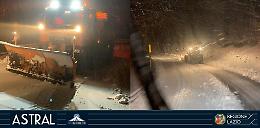Freddo polare e forti nevicate: mezzi spazzaneve in azione. Bufera a Forca d'Acero