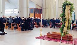 Funerali Donato Formisano: "Ha fatto ogni cosa con amore". Commozione in chiesa