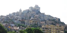 Maltempo e danni, devastati i tetti delle palazzine nel quartiere Di Vittorio