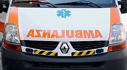 Incidente sulla Casilina, scontro tra un'auto e una moto
