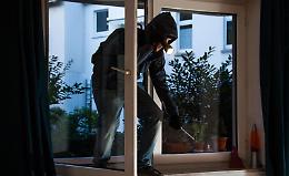 I ladri non vanno in lockdown, svaligiata una casa: refurtiva in oro, soldi e abiti