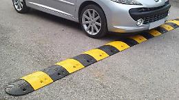 Strade pericolose per i pedoni: ecco i dossi anti velocità. Residenti contenti