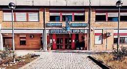 Ladri in azione all'Ite, ripresa con handicap per gli studenti della scuola