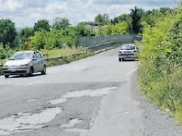Superstrada Cassino-Formia pericolosa: con la pioggia le buche diventano voragini