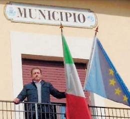 Il sindaco Di Adamo si dimette: punta alle urne in primavera