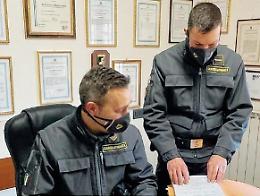 Maxi sequestro di mascherine irregolari: quattromila dispositivi requisiti