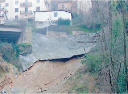 Crollo del viadotto di via Biondi: il nodo degli interventi e delle segnalazioni