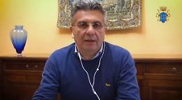 Assembramenti in piazza Labriola. Salera: "Bisogna intervenire"
