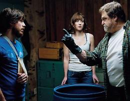 “10 Cloverfield Lane”: Un fanta-thriller claustrofobico da vedere su Prime Video