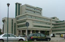 Abbandona il figlio down di due anni, padre denunciato