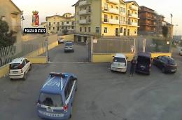 Colpi d'arma da fuoco e armi, in due finiscono nei guai