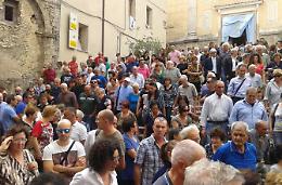 Tutta la citt&agrave; da l'ultimo saluto<br> a Luciano Bondatti<br>