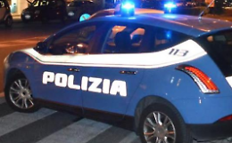 Furti nei centri commerciali. Operazione all'alba: arresti  e divieti di dimora per un gruppo di origine sinti 