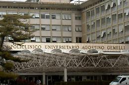 Ragazzo investito resta in prognosi riservata al Gemelli