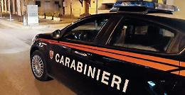 Sassi contro le finestre, poi il pestaggio di un 54enne: denunciata 'mini gang'