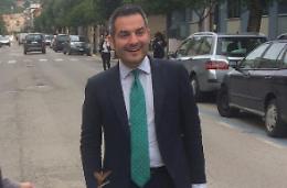 Una campagna elettorale tra piazza e tribunale. C'è il rinvio a giudizio