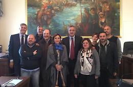 Un Natale innovativo ed ecosostenibile <br>L'albero si farà con i materiali di scarto