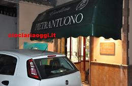 Al setaccio i video <br>della rapina alla gioielleria<br>