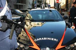 Si fingono carabinieri per compiere furti<br>Caccia serrata ad un'Audi A6 nera 