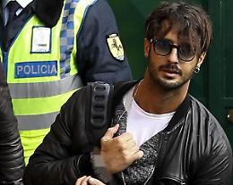 Fabrizio Corona delude le sue fans:<br>annullato l'appuntamento a Frosinone 