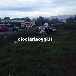 E' morto l'uomo rimasto coinvolto<br>nell'incidente di stamattina. Altri 4 feriti