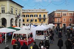 Christmas Village: i ladri portano via gli alberi di Natale