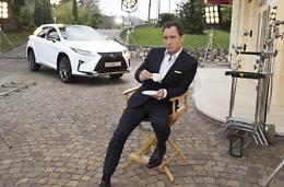 L'attore Jude Law al Palazzo della Fonte per girare uno spot