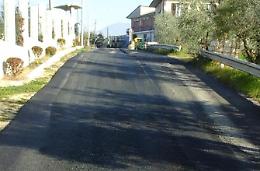 Sicurezza stradale, iniziata la bitumazione in via Mola di Torrice