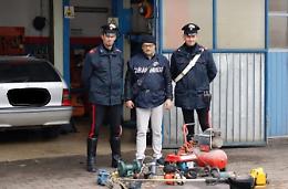 Nascondeva in garage attrezzi agricoli rubati: denunciato quarantottenne