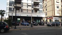 Rapina alla Banca Etruria: in azione banditi armati  di pistola. Caccia all'uomo