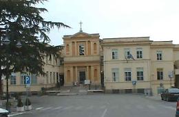 Lite furibonda tra Giorgi e Cortina: l'opposizione si spacca in due