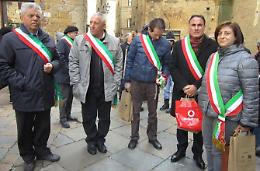 Sindaci a Volterra per dire no alla fusione tra i piccoli comuni<br>