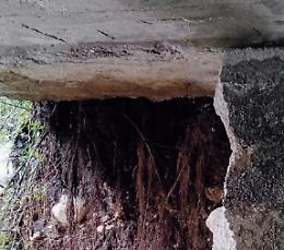 Ponte chiuso da cinque mesi: gravi problemi per gli utenti