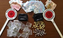 Spaccio casalingo di cocaina, crack, hashish e marijuana: pusher in manette