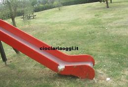 Parco integrato inaugurato sabato e subito distrutto dai vandali