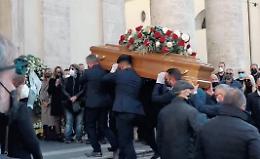 L'addio a Claudio Coccoluto, la musica saluta il re dei dj: "Ciao Cocco, buon viaggio"