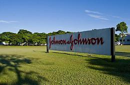 Johnson & Johnson condannata: maxi risarcimento per una donna malata di tumore