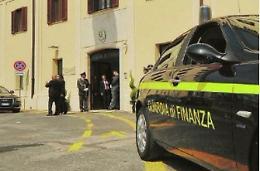 Dipendenti assunti da un'altra società: evaso un milione di euro. Coniugi denunciati