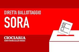 Ballottaggio: in piazza Santa Restituta esplode la festa per De Donatis sindaco