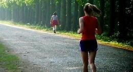 Aggredita e violentata in un parco mentre faceva jogging: il dramma di una 22enne
