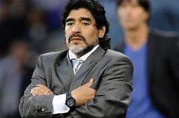 Maradona a Cassino per difendersi da Equitalia 