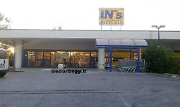 Terrore al supermercato In's. Scoppia l'allarme sicurezza