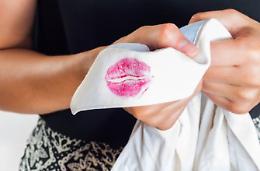 La palestra? No, meglio una bella amante. Ecco le principali scuse di chi tradisce 