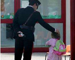 Insulti e percosse a bimbi di soli 3 anni: arrestata una maestra