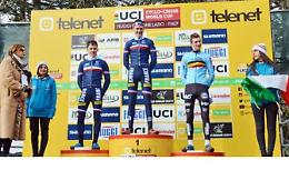 Coppa del Mondo ciclocross, ecco i vincitori. Grande Vos!