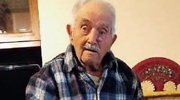 Cento candeline per nonno Michele: il "segreto" di una famiglia longeva