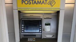 Impiegata dell'ufficio postale ruba soldi dal conto di una pensionata: denunciata