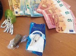 Sora, la polizia sgomina la staffetta della droga a piazza Annunziata