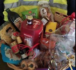 Pacchi alimentari per Pasqua: l'aiuto alle famiglie in difficoltà