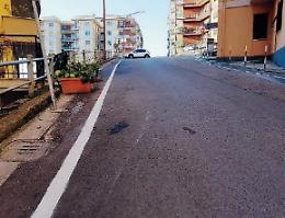 La rivolta dei parcheggi, residenti su tutte le furie: in via Lecce alta tensione